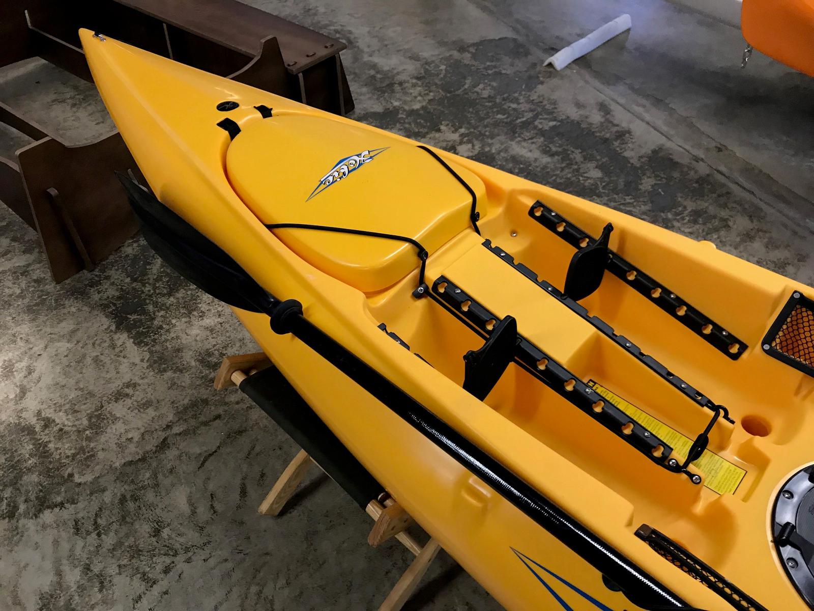 Hobie Mirage Quest 13 Papaya for sale in Ephrata, PA. Lancaster County